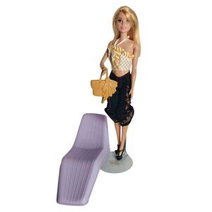 Barbie Stylish Fashion Doll Blonde Hair Blue Eyes Chic Halter Outfit Purple Chai